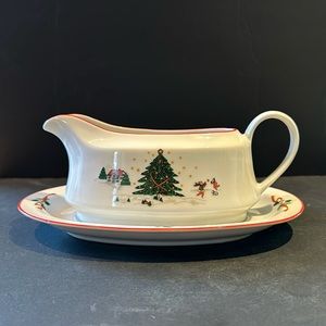 KOPIN Gravy Boat And Underplate | VINTAGE Christmas Pleasure Indosesia